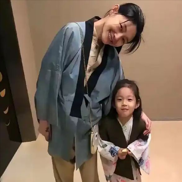 珠宝全归女儿！宝石里植入芯片谁也拿不走AG真人国际厅大S早有预谋：价值上亿(图18)